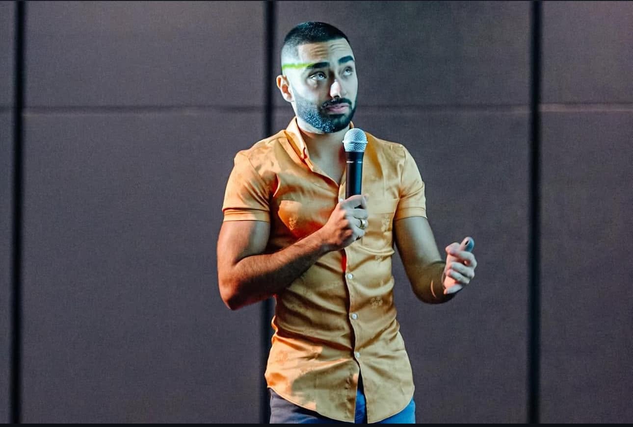 Kasra Dash speaking at Chiang Mai SEO 2023
